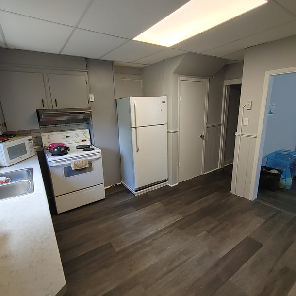 Available in now single room on Park St.