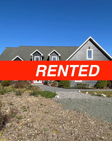 Stunning oceanfront property in Louisbourg
