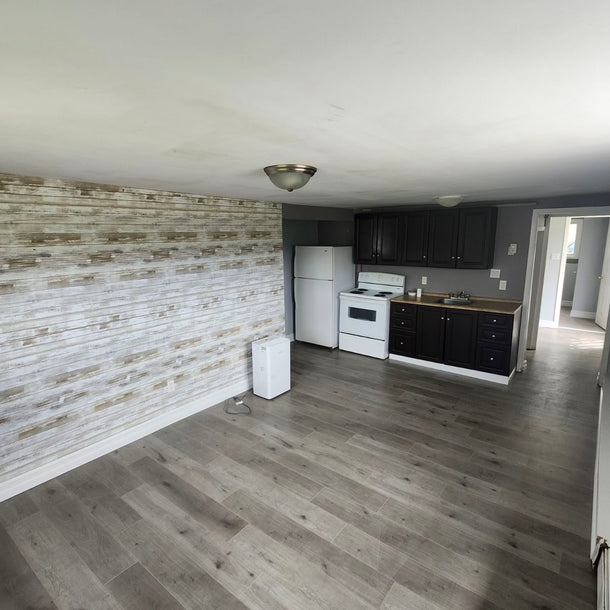 Heat/lights/hot water included 2 BHK in New Waterford