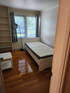 Single and double rooms available on Oxford now!