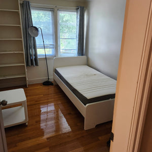 Single and double rooms available on Oxford now!