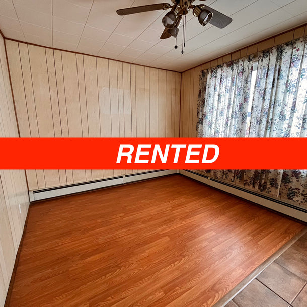 New listing on Arthur in Glace Bay - pet friendly