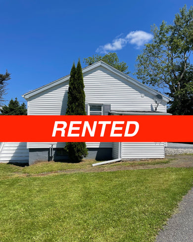 Beautiful 2 Bdrm House - 484 Murphy Rd, Westmount