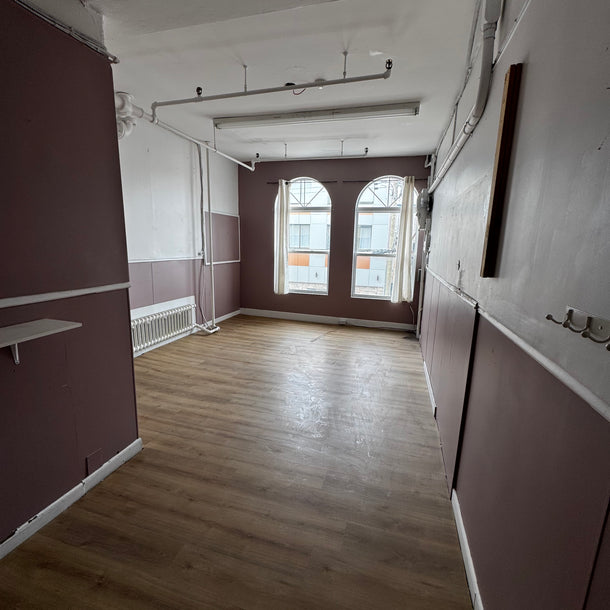 Great office/store space on Charlotte - low price