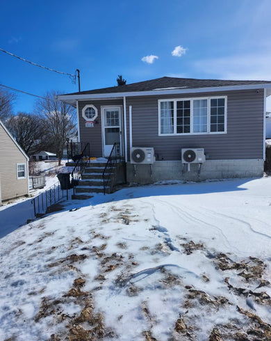 3 Bedroom house - Grandview Sydney NS - Available in JUNE