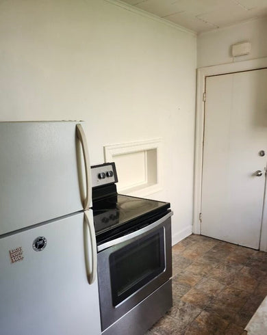 3 bedroom apartment on Peppett in the North Side