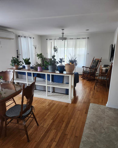 Brand new listing in New Victoria