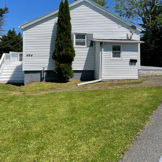 Beautiful 2 Bdrm House - 484 Murphy Rd, Westmount